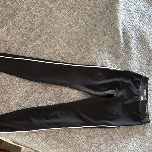 Alo yoga Pants - Alo yoga leggings MÉDIUM ( like new!!!)